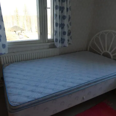 宾馆 Grandma's Cabin *